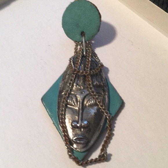 Clip on Buddha Earring. - Picture 1 of 3